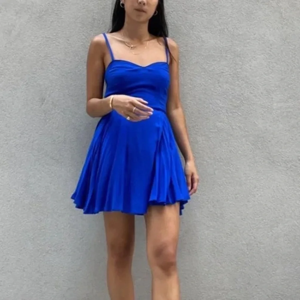 NWT Aritzia Talula Lipinski mini- dress - Picture 1 of 3
